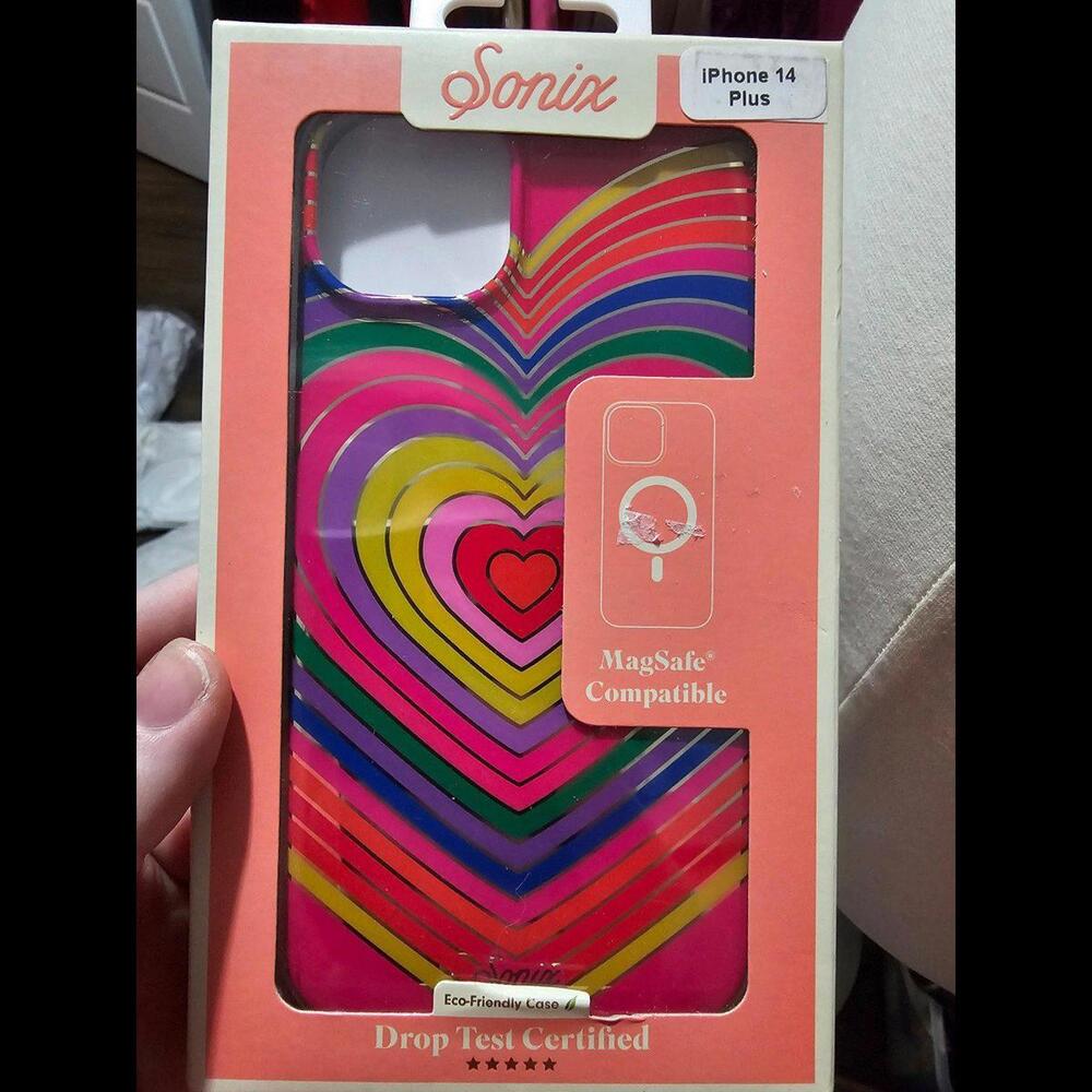 case sonix iPhone 14 plus heart retro style